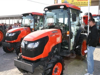 Kubota traktori, Se-Kra