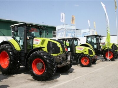 Claas mehanizacija - izložbeni prostor tvrtke Jerković