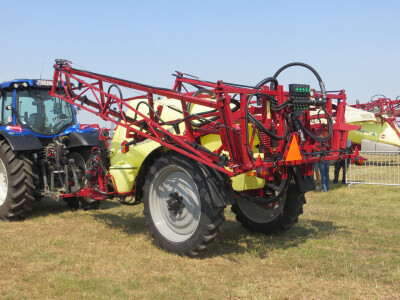 Vučena prskalica Hardi Ranger 2500