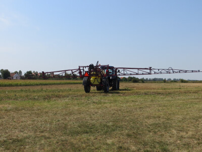 Vučena prskalica Hardi Ranger 2500