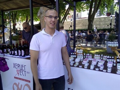 „Herceg fest“ Trebinje: Gastronomska raskoš Hercegovine na jednom mjestu „Herceg fest“ Trebinje: Gastronomska raskoš Hercegovine na jednom mjestu