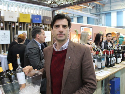 Hercegovački vinari na sajmu u Mostaru Hercegovački vinari na sajmu u Mostaru