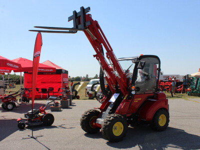Farm Show Osijek 2017 - Traktori