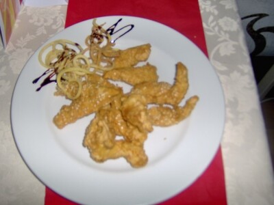 Pileći prsti (pohana, marinirana piletina sa sezamom)