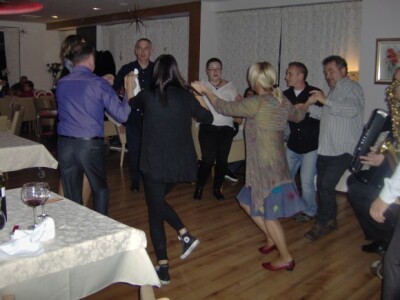 I tako do kasnih sati