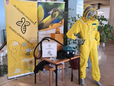 Hrvatska pčelarska služba 112