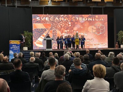 Hrvatski pčelarski savez proslavio 70 godina djelovanja Hrvatski pčelarski savez proslavio 70 godina djelovanja