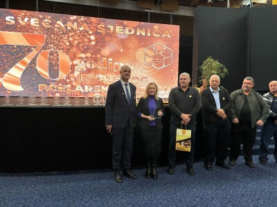 Hrvatski pčelarski savez proslavio 70 godina djelovanja Hrvatski pčelarski savez proslavio 70 godina djelovanja