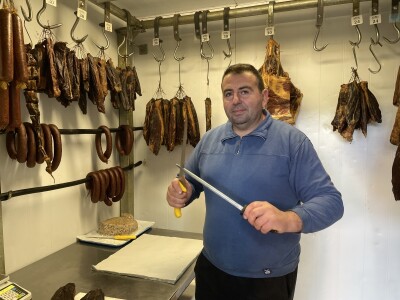 I visočki faraoni bi mastili brkove Babićevom pečenicom