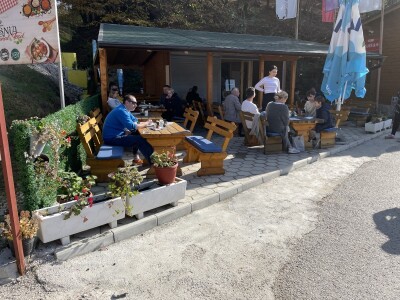 I visočki faraoni bi mastili brkove Babićevom pečenicom