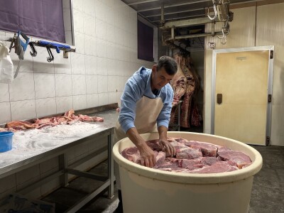 I visočki faraoni bi mastili brkove Babićevom pečenicom