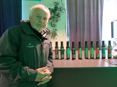 : Iako su ulja vrhunske kvalitete, istarski maslinari nezadovoljni randmanom. Zbog suše i kiše, ulja će na tržištu biti manje uz neznatan porast cijena zbog poskupjele prerade – zaključuju senzorni oc