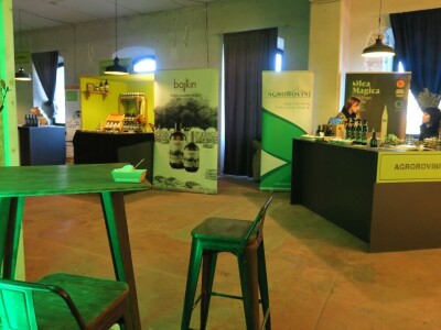 : Iako su ulja vrhunske kvalitete, istarski maslinari nezadovoljni randmanom. Zbog suše i kiše, ulja će na tržištu biti manje uz neznatan porast cijena zbog poskupjele prerade – zaključuju senzorni oc