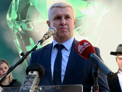 : Iako su ulja vrhunske kvalitete, istarski maslinari nezadovoljni randmanom. Zbog suše i kiše, ulja će na tržištu biti manje uz neznatan porast cijena zbog poskupjele prerade – zaključuju senzorni oc