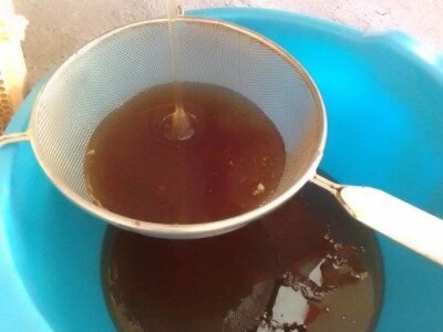 Idriz Halilović je svojevsrna atrakcija, pčelar i lovac "na starinski način" Idriz Halilović je svojevsrna atrakcija, pčelar i lovac "na starinski način"