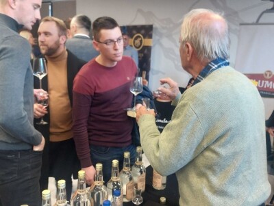 Ilija Mijatović, organska rakija od krušaka