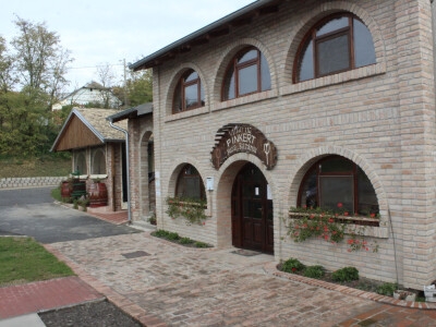 Vinarija Pinkert - OTP banka