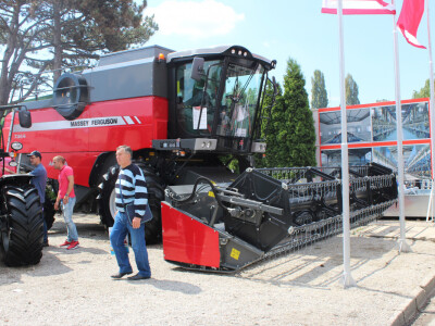 Massey Ferguson kombajn