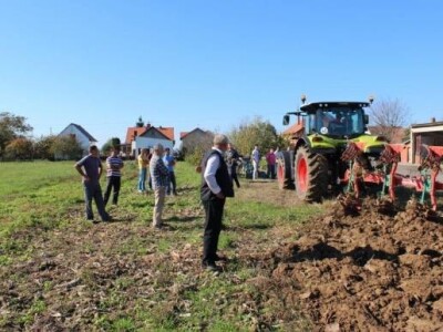 Prezentacija rada traktora Claas Arion 630 CIS Prezentacija rada traktora Claas Arion 630 CIS