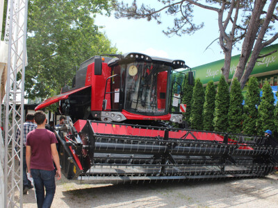 Austro Diesel kombajn