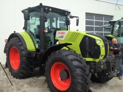 Traktor CLAAS Arion 630