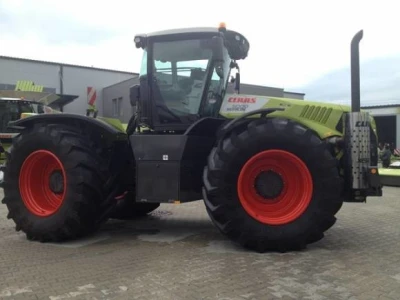 Traktor CLAAS Xerion 5000