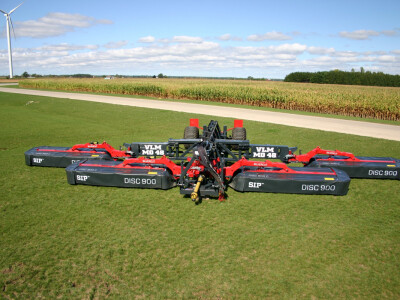 SIP kosilice na Van Loon farmi