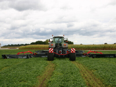 SIP kosilice na Van Loon farmi