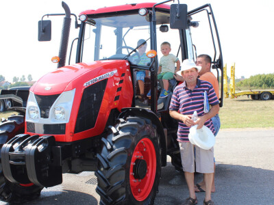 Farm Show, dan drugi - ljudi i strojevi