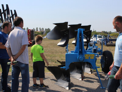 Farm Show, dan drugi - ljudi i strojevi