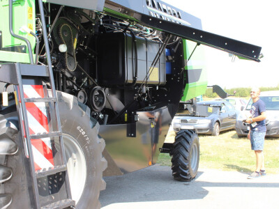 Farm Show, dan drugi - ljudi i strojevi