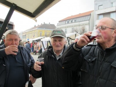 Na ceremoniji krštenja mladog vina