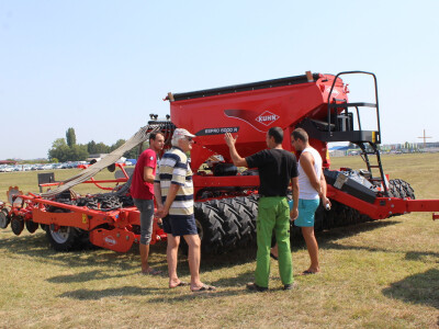 Farm Show, dan drugi - ljudi i strojevi