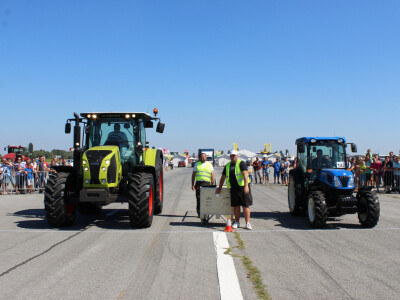 Claas vs NewHolland