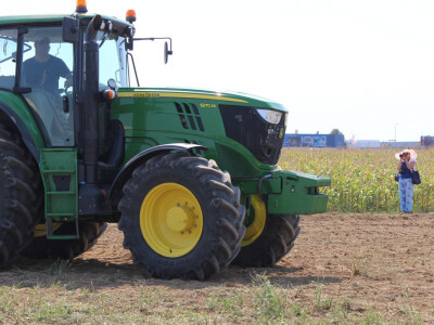 Farm Show, dan drugi - ljudi i strojevi