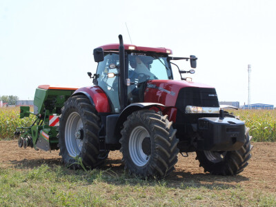 Farm Show, dan drugi - ljudi i strojevi