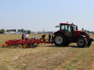 Farm Show, dan drugi - ljudi i strojevi