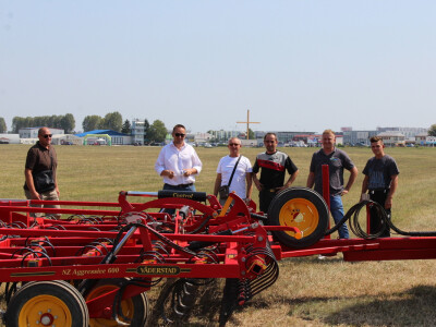 Farm Show, dan drugi - ljudi i strojevi