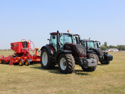 Farm Show, dan drugi - ljudi i strojevi