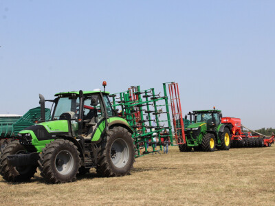 Farm Show, dan drugi - ljudi i strojevi