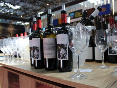 Vina Rubis, Oliver Mandarić