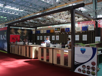 Vina Rubis, Oliver Mandarić