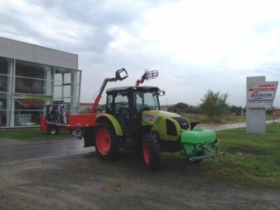Traktor Claas