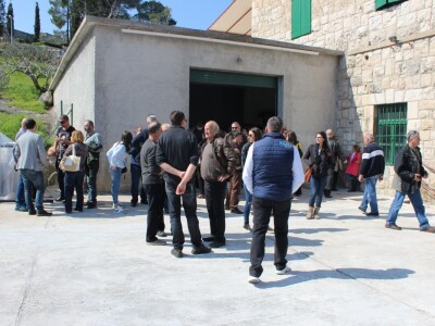 Posjetitelji u Postirama