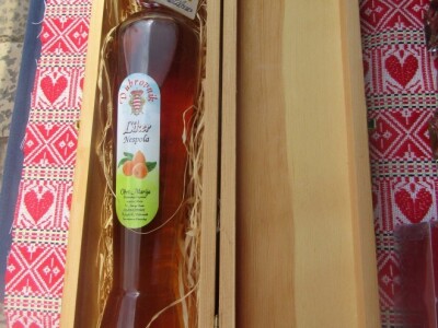 Liker od nespole - lijep okus, lijepo pakiranje