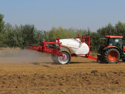 Prskalica na demonstraciji