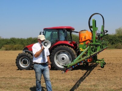 Prskalica na demonstraciji