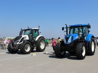 Trka ubrzanja traktora na 100 metara!