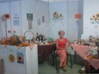 Gospođa Zijada Hasić je učesnica mnogih sajmova. Gospođa Zijada Hasić je učesnica mnogih sajmova.