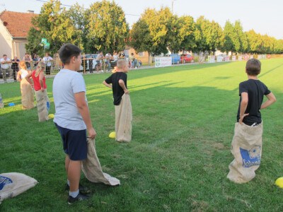 Simbolički početak sezone vađenje krumpira